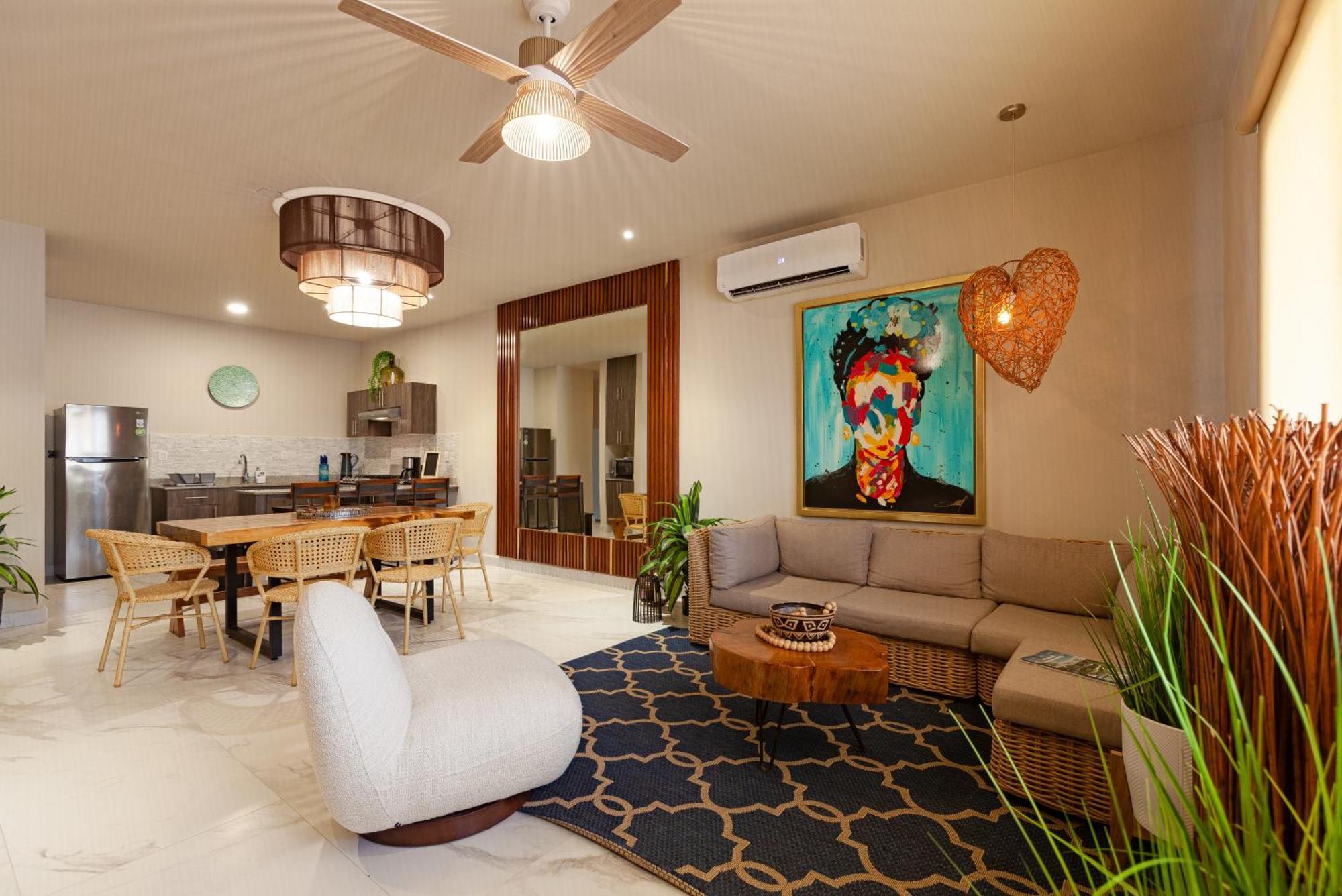 Family Friendly10min To Beachwifi200mbgympool * Playa del Carmen